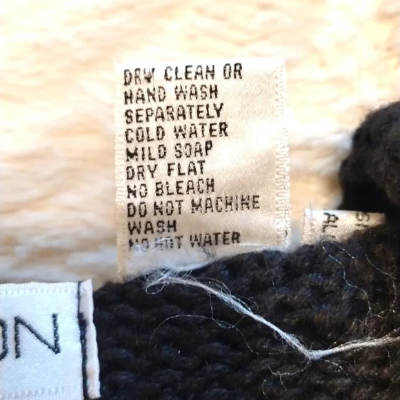 Ladies Sweater by MICHAEL SIMON NEW YORK - Picture 6 of 17